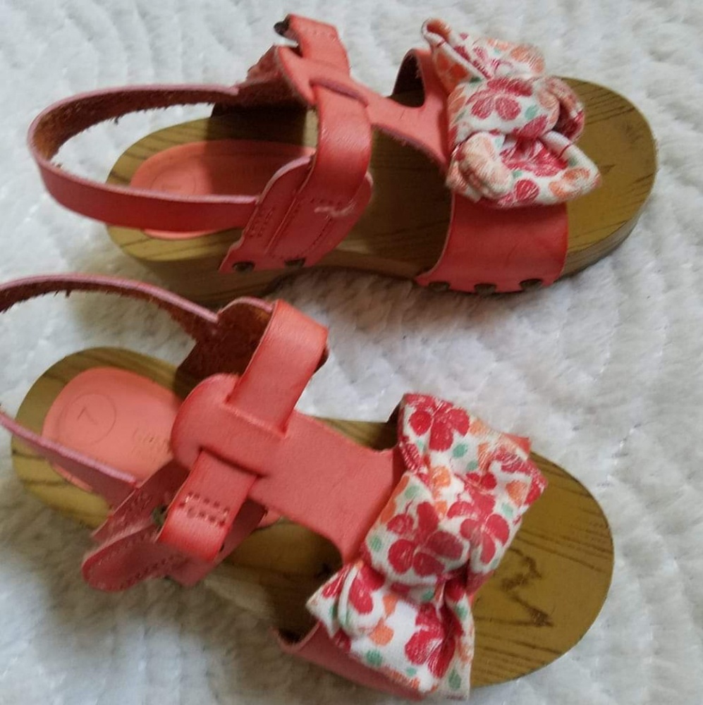 Target peach toddler heels